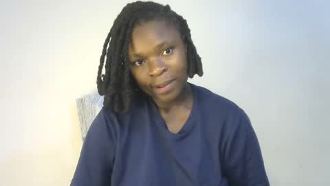 Snapshot of holy_ebony chatting on 04/22/26, 04:30 holy_ebony online show from 04/22/26, 04:30
