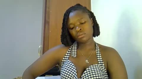 Snapshot of holy_ebony chatting on 04/28/26, 02:49 holy_ebony online show from 04/28/26, 02:49