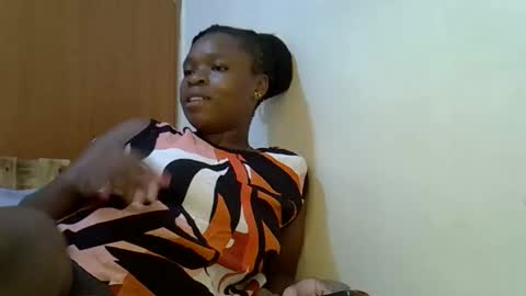 Snapshot of holy_ebony chatting on 05/10/26, 01:38 holy_ebony online show from 05/10/26, 01:38