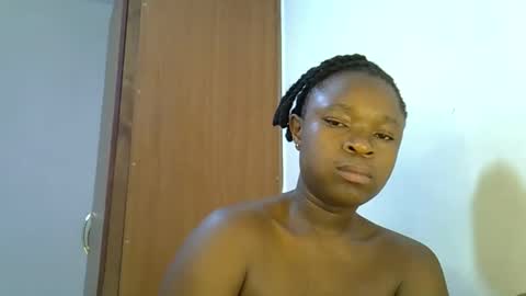 Snapshot of holy_ebony chatting on 05/12/26, 04:09 holy_ebony online show from 05/12/26, 04:09
