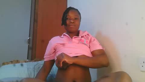 Snapshot of holy_ebony chatting on 05/12/26, 09:01 holy_ebony online show from 05/12/26, 09:01