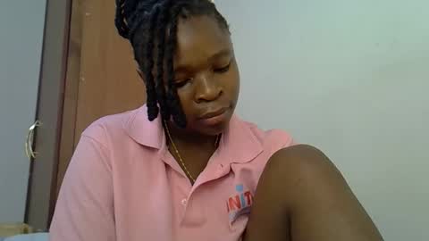 Snapshot of holy_ebony chatting on 05/14/26, 11:39 holy_ebony online show from 05/14/26, 11:39