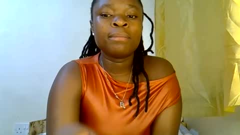 Snapshot of holy_ebony chatting on 05/30/26, 01:30 holy_ebony online show from 05/30/26, 01:30