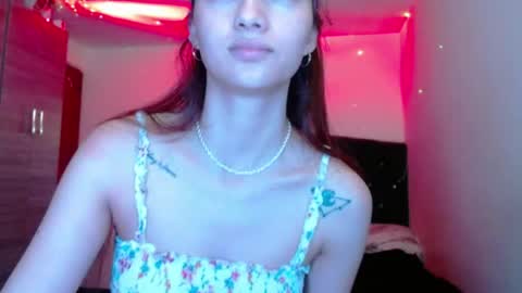 Snapshot of holy_julii chatting on 06/09/26, 03:29 holy_julii online show from 06/09/26, 03:29