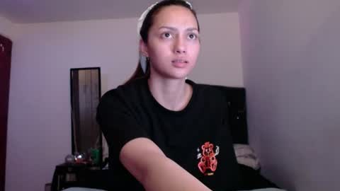 holy_julii online show from 07/01/26, 03:52