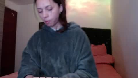holy_julii online show from 07/11/26, 02:25