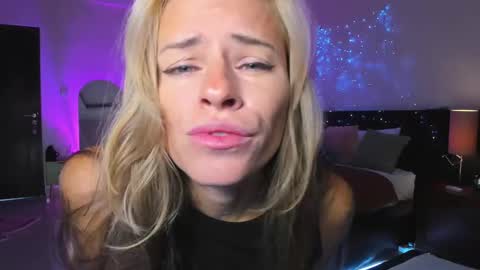 Kira Purrr online show from 03/02/25, 01:26
