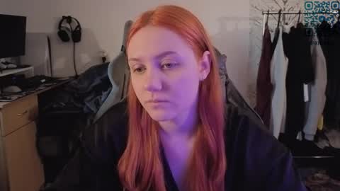Snapshot of holy_kveta chatting on 04/07/26, 02:56 Kviki online show from 04/07/26, 02:56