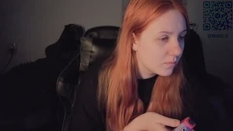 Snapshot of holy_kveta chatting on 04/12/26, 03:22 Kviki online show from 04/12/26, 03:22