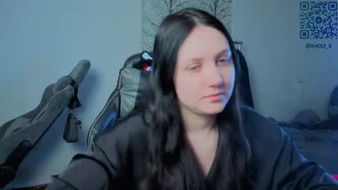 Snapshot of holy_kveta chatting on 04/23/26, 04:03 Kviki online show from 04/23/26, 04:03