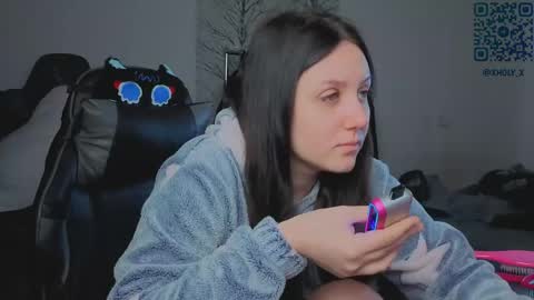 Snapshot of holy_kveta chatting on 05/13/26, 02:53 Kviki online show from 05/13/26, 02:53