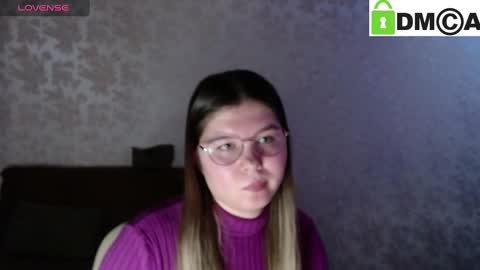 Welcome guys  Pleasure to see you all here  My name is MichaelaTip menu is active Private is open  online show from 03/04/25, 08:35