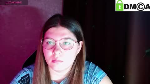 Snapshot of holy_michela chatting on 10/28/25, 04:05 Welcome guys Pleasure to see you all here My name is MichaelaTip menu is active Private is open online show from 10/28/25, 04:05