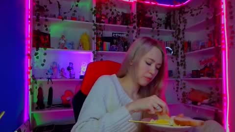 Rumi online show from 10/17/25, 11:13