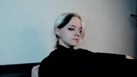 Miss Silvia   GMT2  Tuesday - Saturday  0900am-1600pm online show from 02/28/25, 11:58