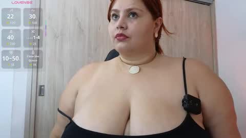 Snapshot of holybeauty_ chatting on 04/05/26, 07:22 Jam online show from 04/05/26, 07:22