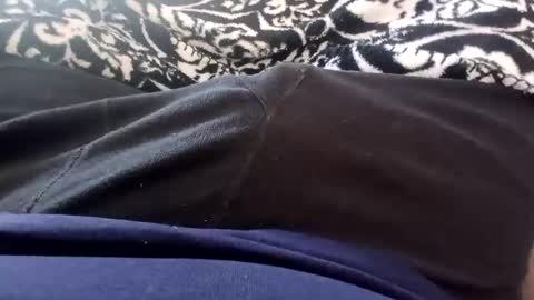 holycannoli123 online show from 11/17/25, 02:34