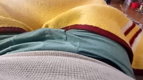 holycannoli123 online show from 11/20/25, 02:17