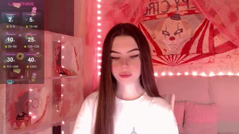 Mia online show from 10/28/25, 03:54