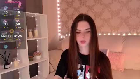 Mia online show from 07/06/26, 03:36