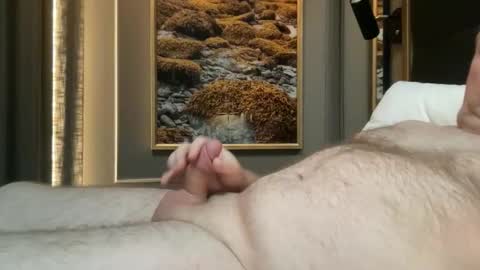 Snapshot of hommelpong chatting on 10/22/25, 01:44 Daffy online show from 10/22/25, 01:44