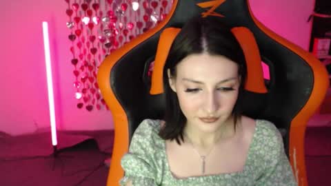 Snapshot of honblisss chatting on 01/12/26, 01:55 Kate online show from 01/12/26, 01:55