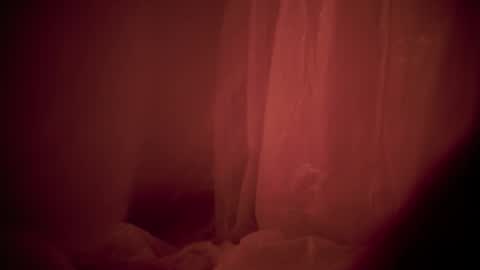 Snapshot of honeeeey_ chatting on 11/18/25, 10:36 honeeeey_ online show from 11/18/25, 10:36