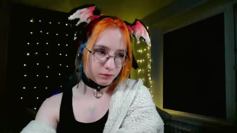 Honelints boyblonde hair AsterMIntfemboybrown hair online show from 12/28/24, 12:04