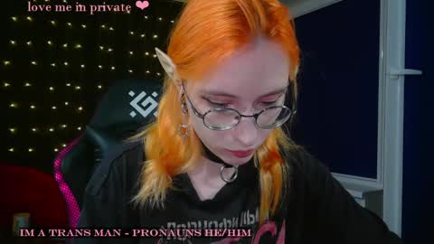 Honelints boyblonde hair AsterMIntfemboybrown hair online show from 01/31/25, 05:21