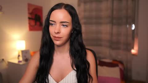 Kate online show from 09/19/25, 06:52