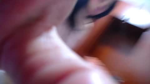 Snapshot of honey_alice18 chatting on 11/27/25, 01:57 honey_alice18 online show from 11/27/25, 01:57