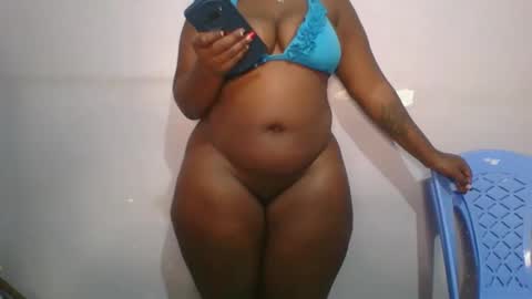 Snapshot of honey_beb chatting on 09/24/25, 06:00 honey_beb online show from 09/24/25, 06:00