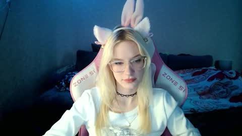 honey_bold online show from 12/17/25, 09:48