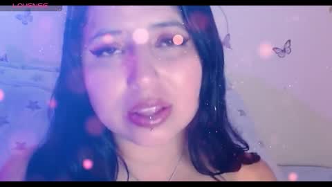 Snapshot of honey_buns_1 chatting on 11/30/25, 03:16 mimi online show from 11/30/25, 03:16