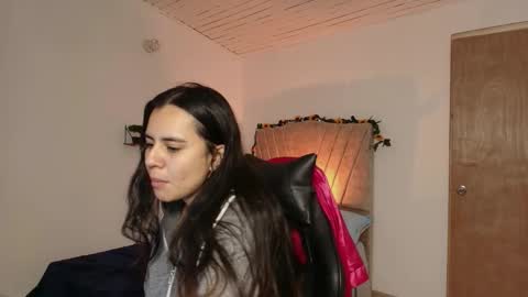   online show from 09/10/25, 02:06