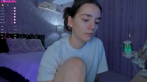 Snapshot of honey_chantal chatting on 11/21/25, 05:22 Chantal online show from 11/21/25, 05:22