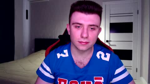 Snapshot of honey_furry chatting on 01/15/25, 01:31 Wolfy online show from 01/15/25, 01:31