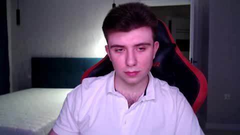 Snapshot of honey_furry chatting on 03/05/25, 08:21 Wolfy online show from 03/05/25, 08:21