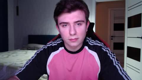 Snapshot of honey_furry chatting on 11/25/25, 12:10 Wolfy online show from 11/25/25, 12:10