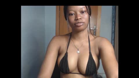 Sonia online show from 02/18/26, 07:26