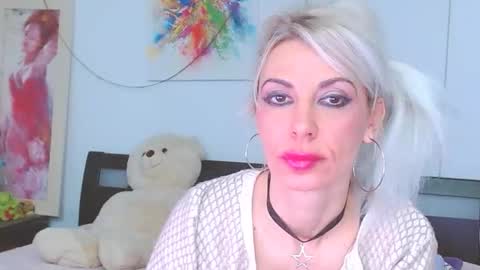 honey_lara online show from 01/07/26, 01:41