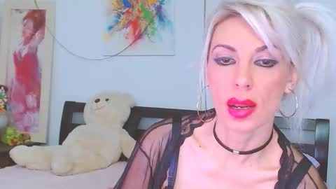 honey_lara online show from 01/11/26, 11:43