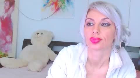honey_lara online show from 01/31/26, 08:51