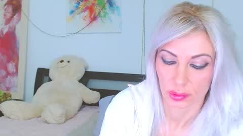 honey_lara online show from 02/05/26, 01:54