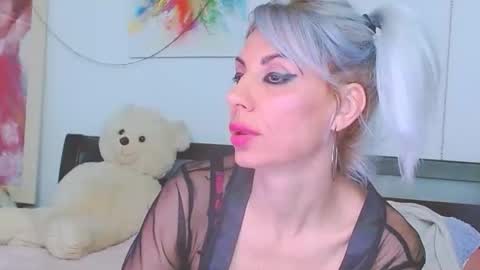 honey_lara online show from 03/12/26, 12:50