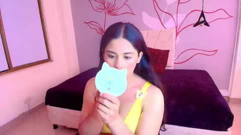 Honey Love online show from 10/27/25, 01:59