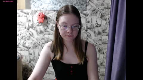 Lina online show from 12/20/24, 02:49