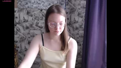 Lina online show from 12/26/24, 09:22
