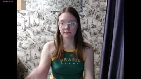 Lina online show from 01/18/25, 01:40