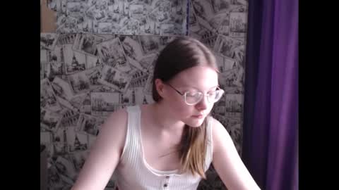 Lina online show from 03/04/25, 11:40